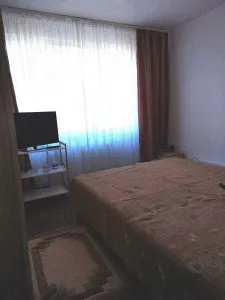 Apartament 4 camere decomandat Tractorul - foto 6