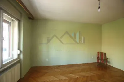 Apartament 3 camere decomandat etajul 1 Centrul Civic - foto 3