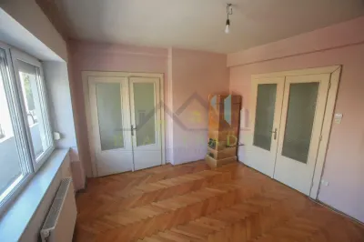 Apartament 3 camere decomandat etajul 1 Centrul Civic - foto 4