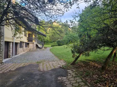 Apartament deosebit de 3 camere Poiana Brasov - foto 3