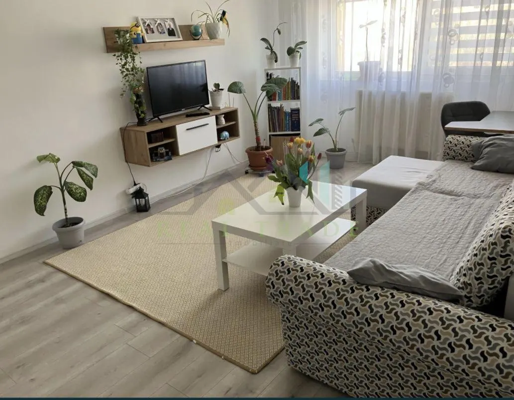 Apartament 3 camere decomandat, etaj intermediar Craiter - foto 1