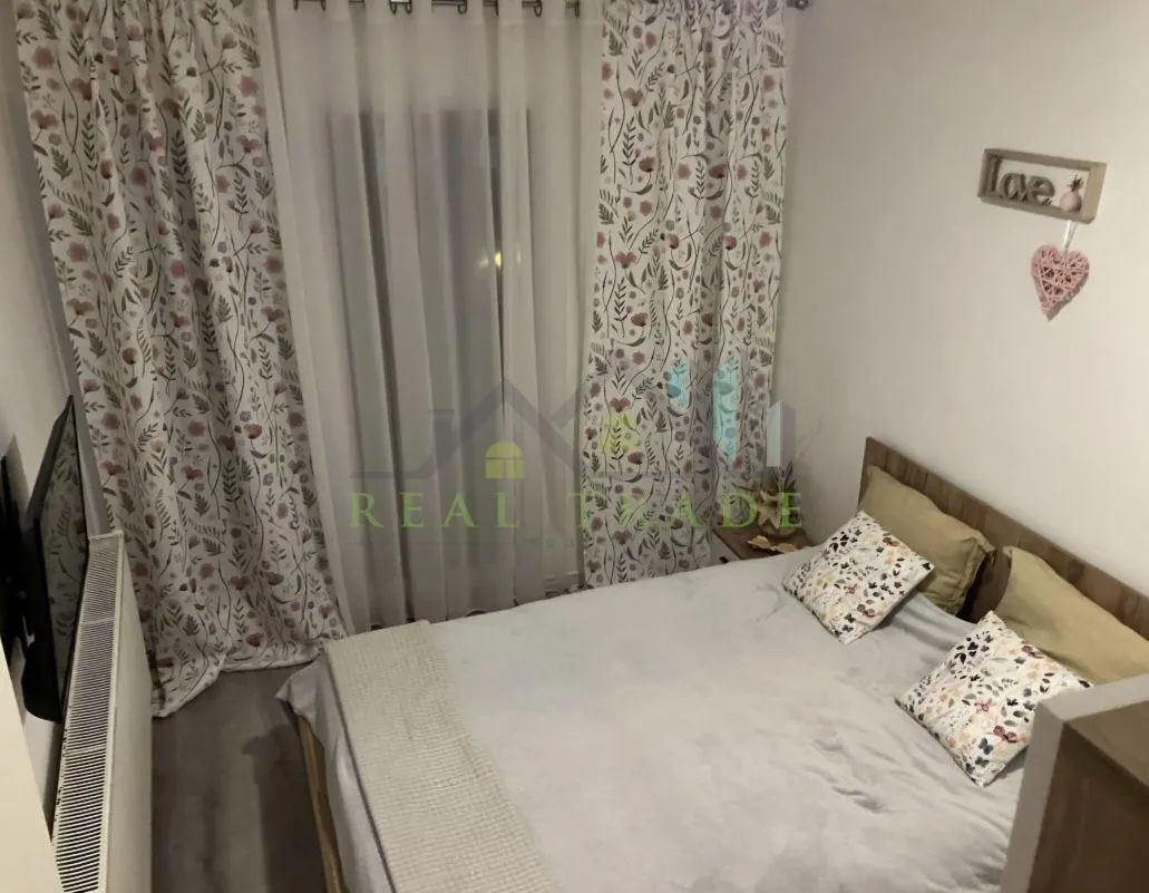 Apartament 3 camere decomandat, etaj intermediar Craiter - foto 4