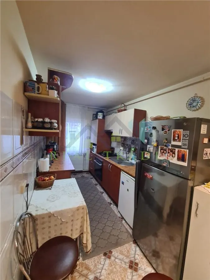Apartament 3 camere decomandat, 2 bai, Carpatilor - foto 4
