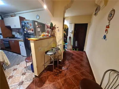 Apartament 3 camere decomandat, 2 bai, Carpatilor - foto 6