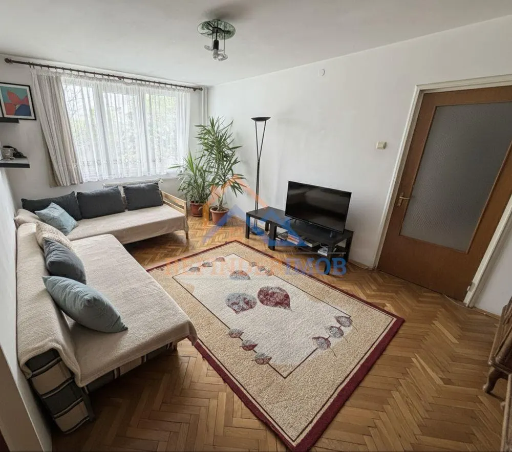 Apartament de vanzare cu 3 camere, Metrou 1 Decembrie 1918 - foto 1
