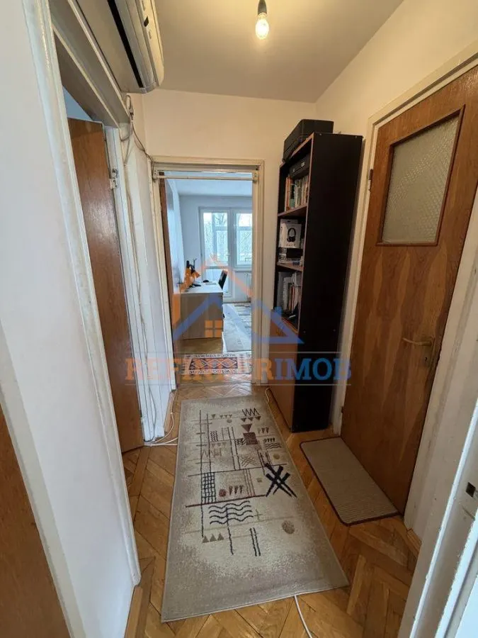 Apartament de vanzare cu 3 camere, Metrou 1 Decembrie 1918 - foto 6