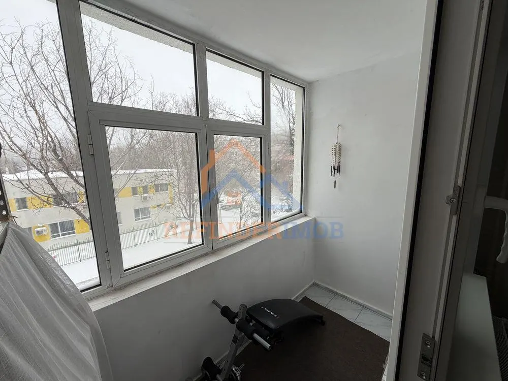 Apartament de vanzare cu 3 camere, Metrou 1 Decembrie 1918 - foto 7