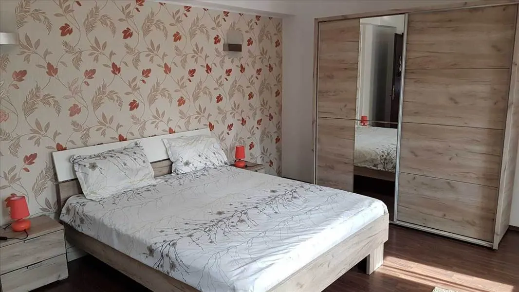 Vanzare apartament 3 camere renovat Zona Central, Brasov - foto 5