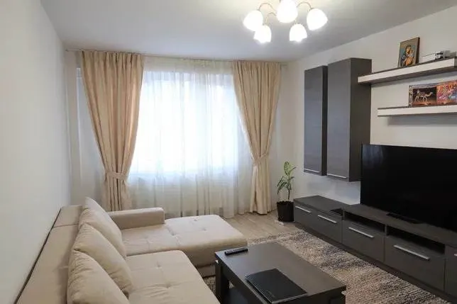 Vanzare apartament 3 camere decomandat Vlahuta, Brasov - foto 1