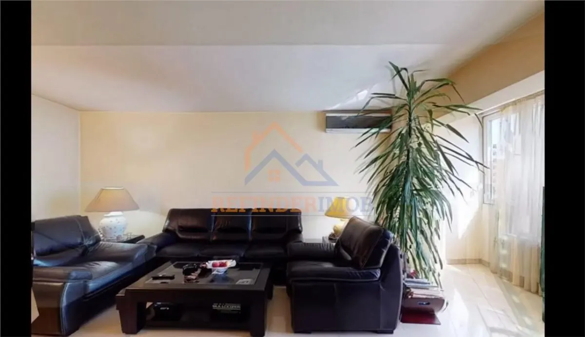 Vanzare apartament 3 camere, zona Alexandru Obregia-Piata Sudului - foto 1