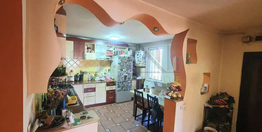 Vanzare apartament 4 camere decomandat Garii, Brasov - foto 4