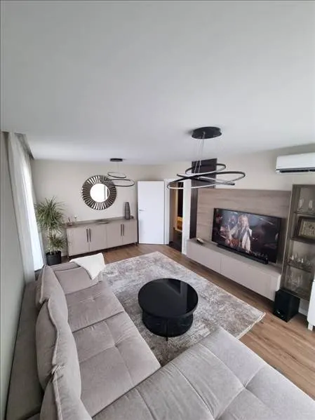 Apartament 3 camere decomandat  Urban Plaza - foto 1