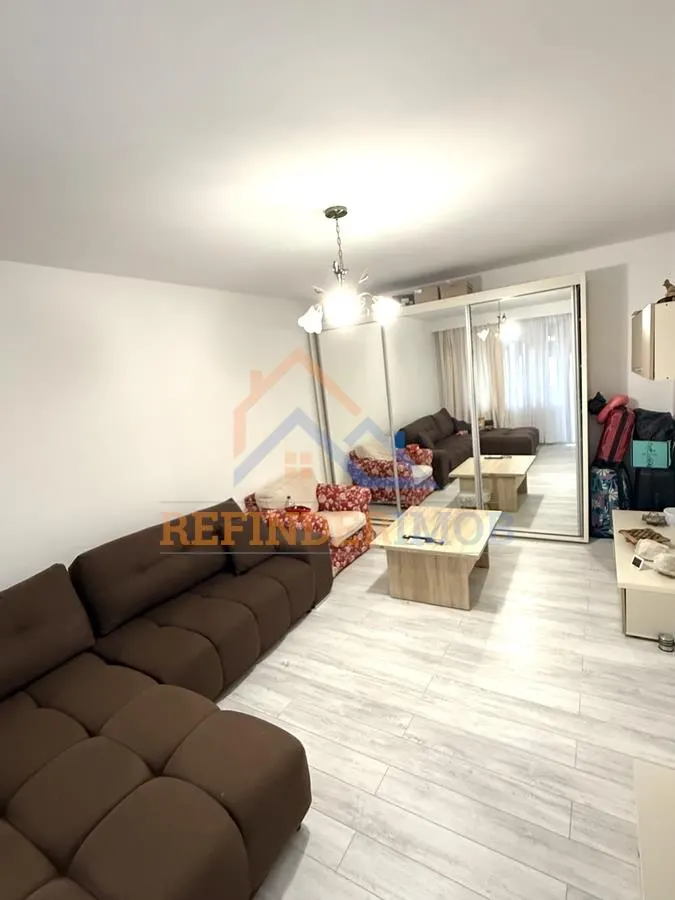 Apartament de vanzare cu 2 camere, zona Vitan - foto 2