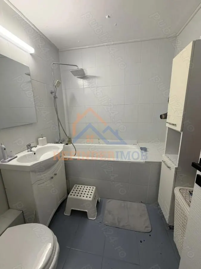 Apartament de vanzare cu 3 camere, zona Titan - foto 7