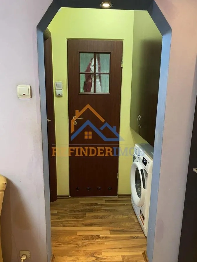 Apartament de vanzare cu 3 camere, zona Titan - foto 3
