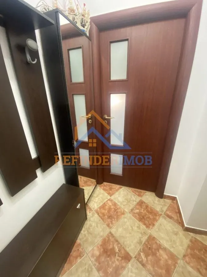 Apartament de vanzare cu 3 camere, zona Titan - foto 4