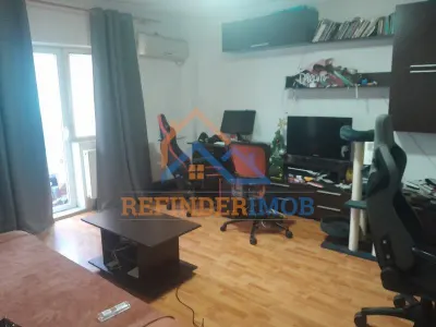 Apartament de vanzare cu 2 camere, zona Mall Vitan - foto 2