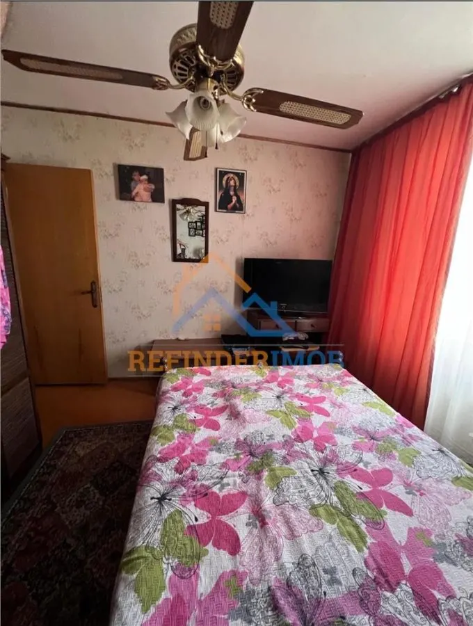 Apartament de vanzare cu 3 camere, zona Fizicienilor - foto 3