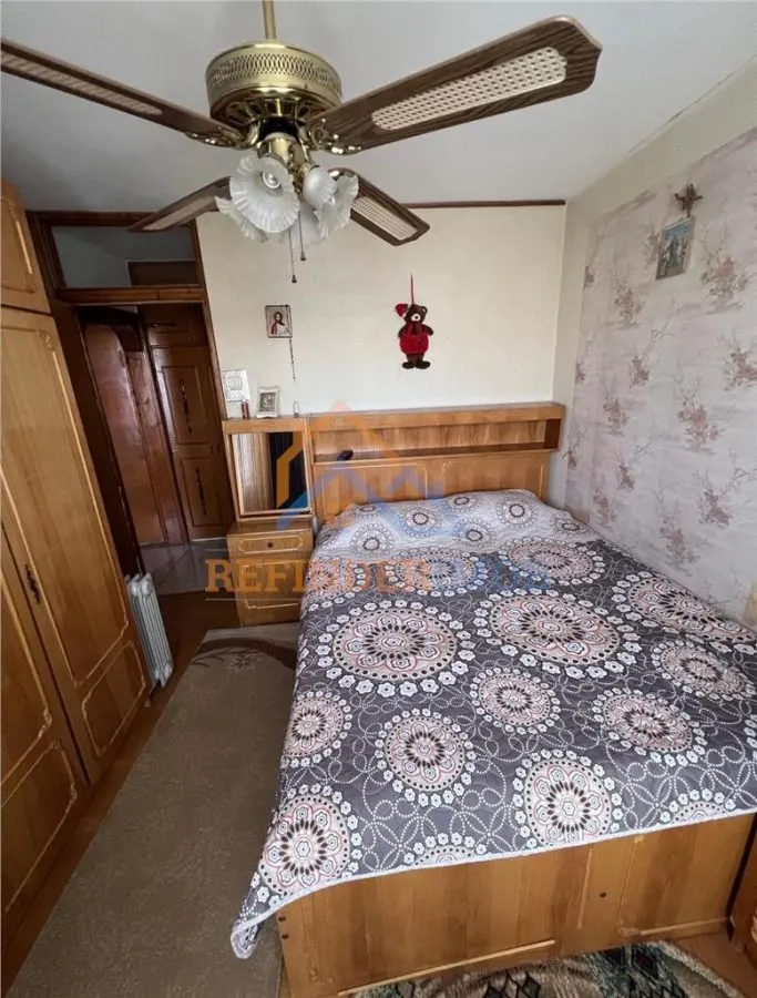Apartament de vanzare cu 3 camere, zona Fizicienilor - foto 4