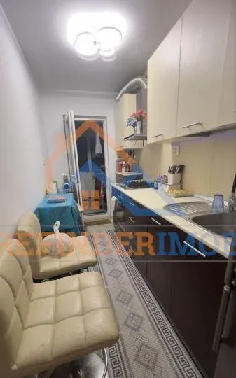 Vanzare apartament 3 camere, zona Parc Sebastian sector 5 - foto 1
