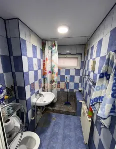 Vanzare apartament 4 camere zona Apusului - - foto 12