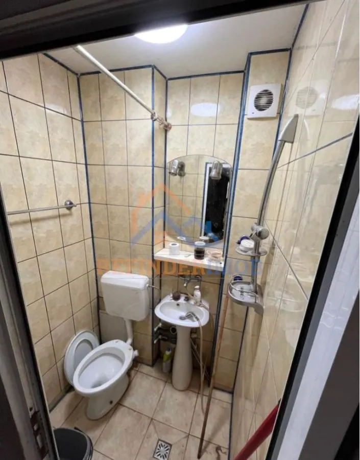 Vanzare apartament 4 camere zona Apusului - - foto 13
