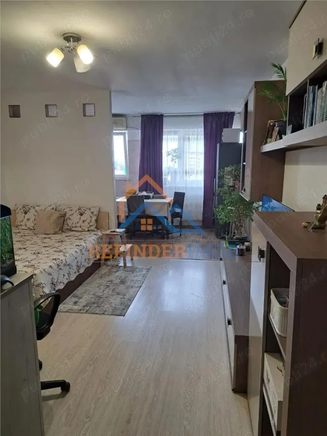 Garsoniera de vanzare, zona Vitan - Mall Vitan - foto 1