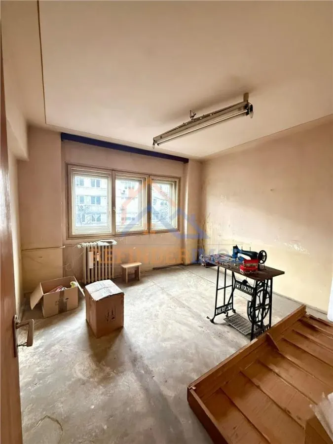 Oferta apartament 2 camere zona Drumul Taberei, etaj 4 - foto 1