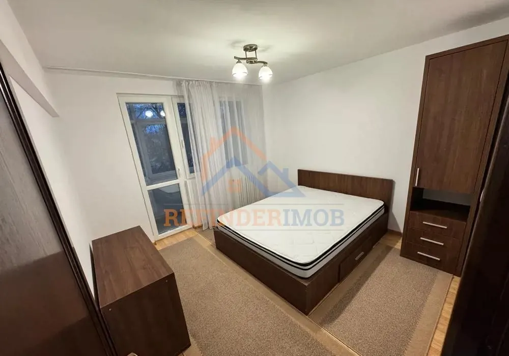 Apartament de vanzare cu 3 camere, zona Iancului - Mihai Bravu - foto 1
