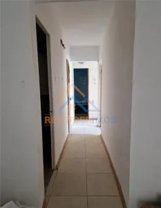 Apartament de vanzare cu 3 camere, zona Mihai Bravu - Mall Vitan - foto 2