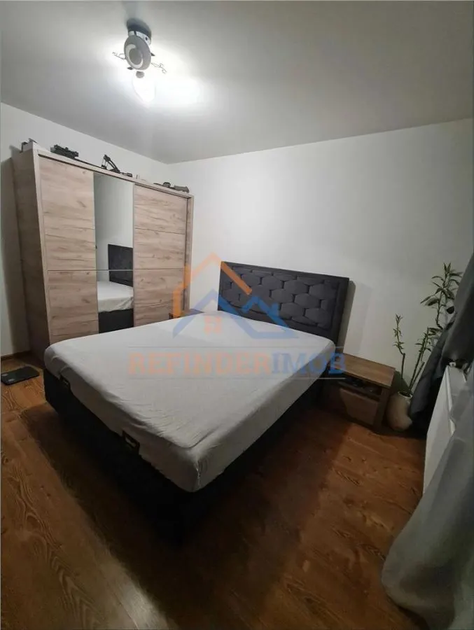 Vanzare apartament 3  camere zona Drumul Taberei - Metrou Raul Doamnei - foto 2