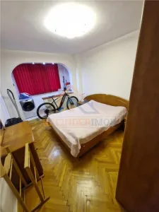 Vanzare apartament 3 camere, zona Trapezului - foto 6