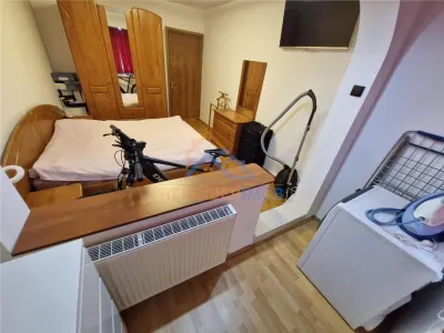 Vanzare apartament 3 camere, zona Trapezului - foto 7