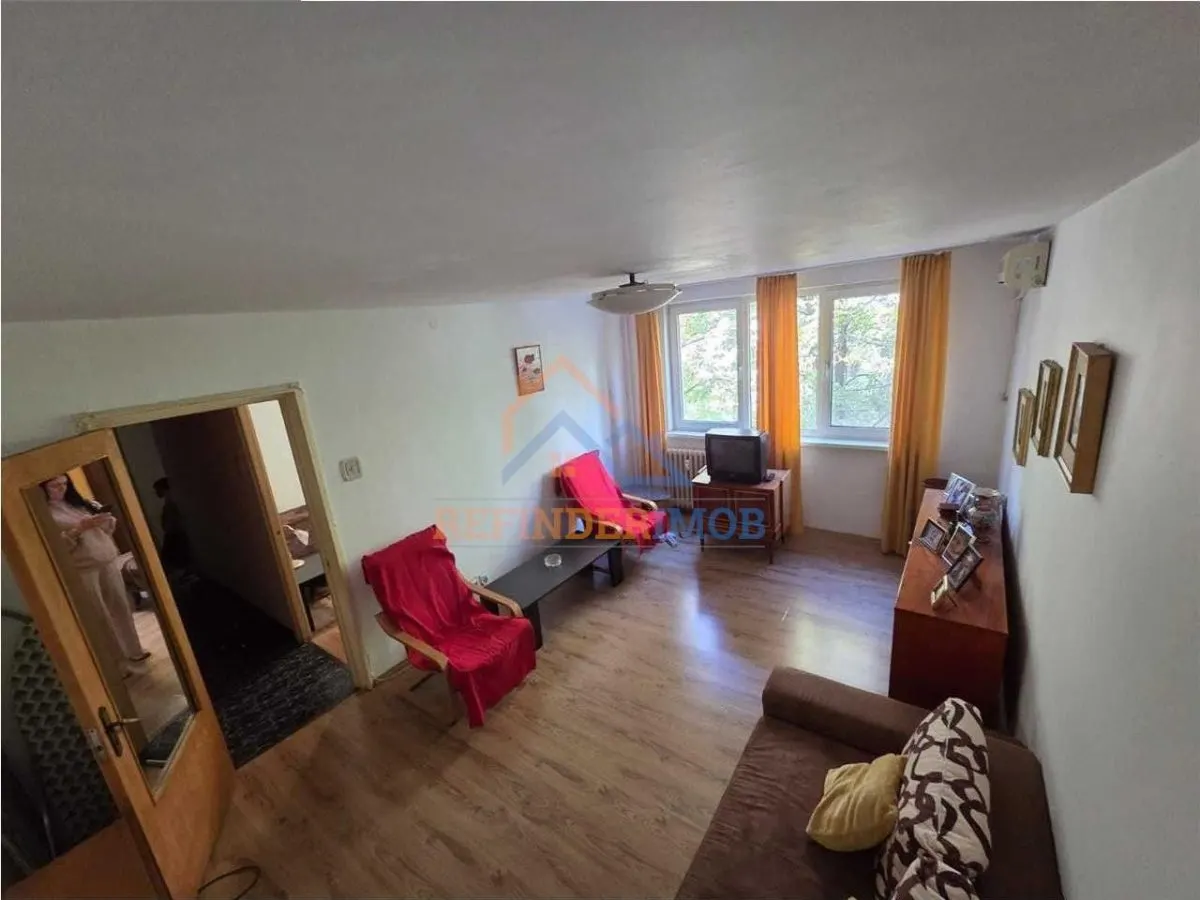 Oferta apartament 2 camere  zona Drumul Taberei  - Tramvai 41, bloc 1976 etaj 2 din 4 - foto 3