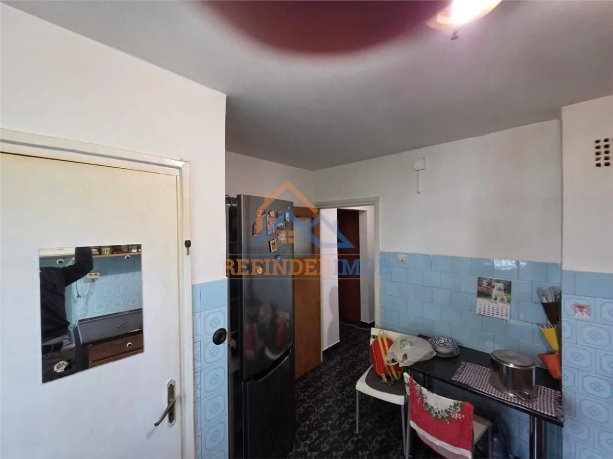 Oferta apartament 2 camere  zona Drumul Taberei  - Tramvai 41, bloc 1976 etaj 2 din 4 - foto 6