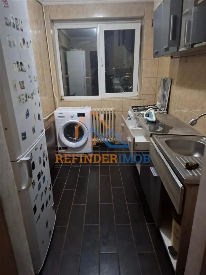 Vanzare apartament 2 camere zona Drumul Taberei  - Piata Drumul Taberei,  Bloc Reabilitat Termic - foto 2