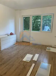 Apartament de Vanzare 3 camere Teius - Bucuresti