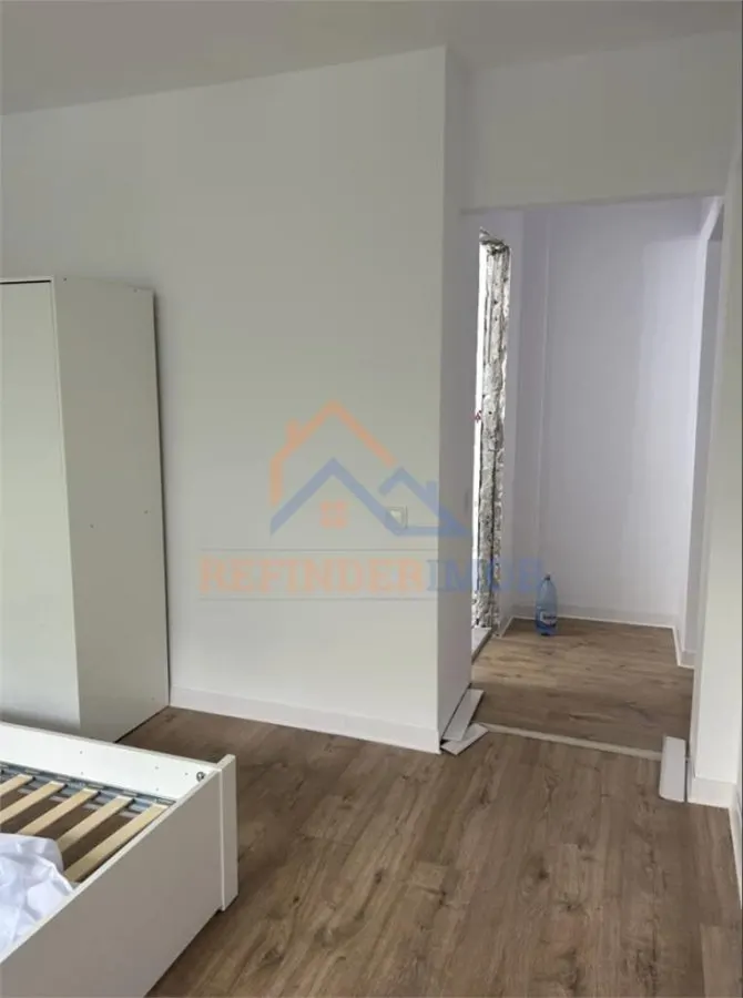 Apartament de Vanzare 3 camere Teius - foto 2