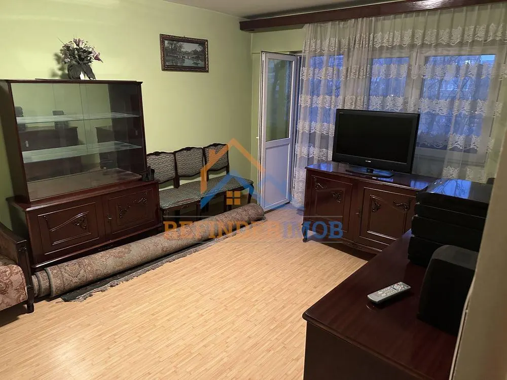 Oferta apartament 3 camere zona Gorjului, bloc reabilitat, etaj 4 din 9 decomandat - foto 1