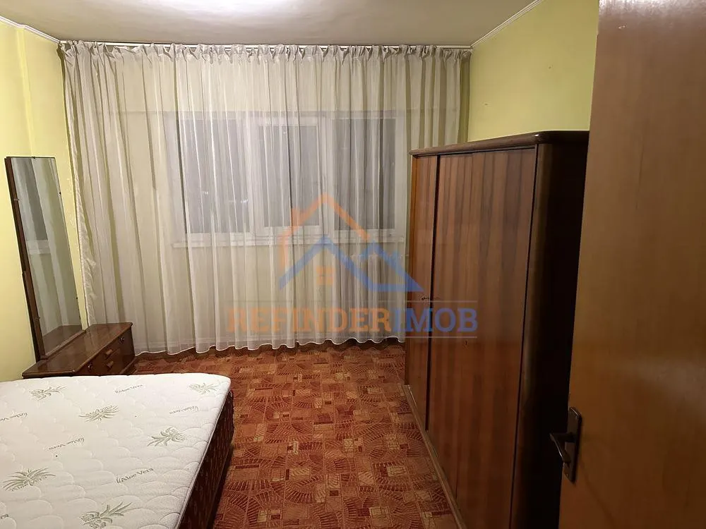 Oferta apartament 3 camere zona Gorjului, bloc reabilitat, etaj 4 din 9 decomandat - foto 6