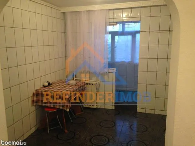 Oferta apartament 3 camere zona Gorjului, bloc reabilitat, etaj 4 din 9 decomandat - foto 10