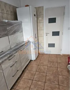 Vanzare apartament 3 camere zona Drumul Taberei, bloc 1980, 76 mp - foto 6