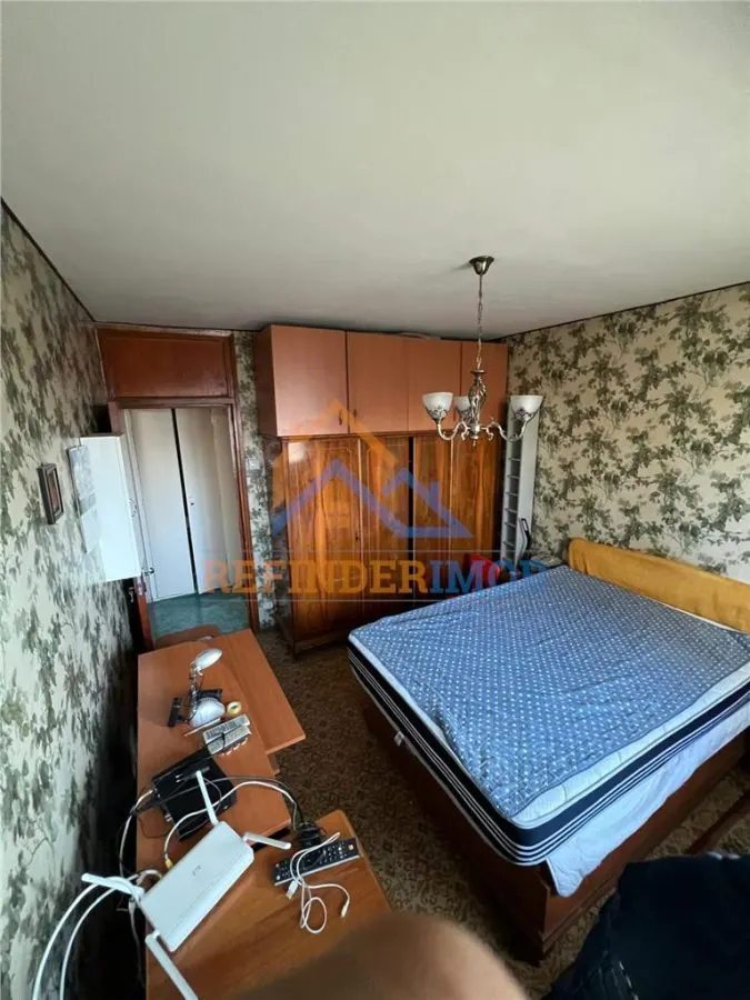 Vanzare apartament 3 camere zona Militari - Gorjului - foto 1