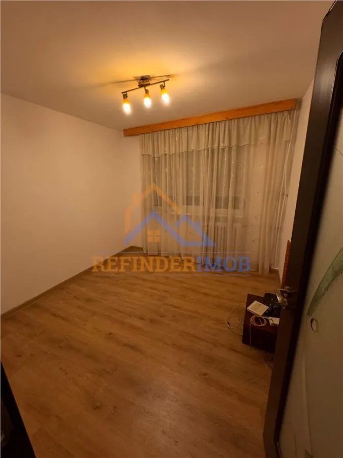 Vanzare apartament 3 camere Militari - Lujerului - foto 2