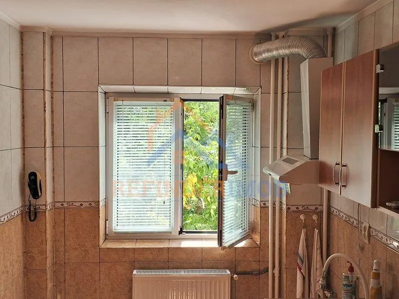 Vanzare apartament 2 camere etaj 2 bloc reabilitat Rahova - Nasaud - foto 3