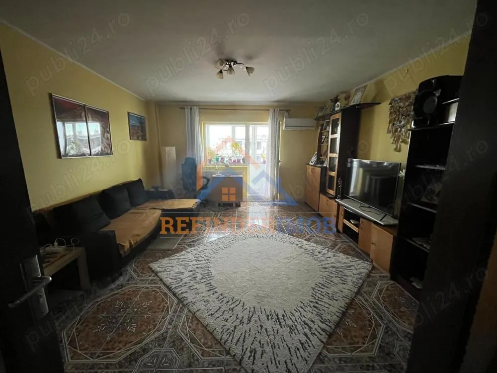 Vanzare Apartament cu 3 camere, zona Piata Unirii - foto 3