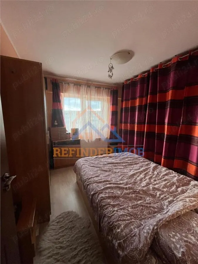 Vanzare Apartament cu 3 camere, zona Piata Unirii - foto 4