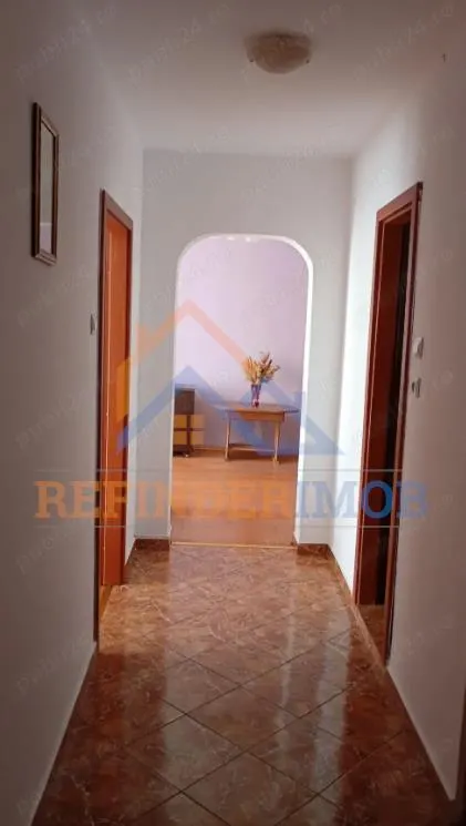 Vanzare apartament 2 camere, zona Margeanului, sector 5 - foto 8