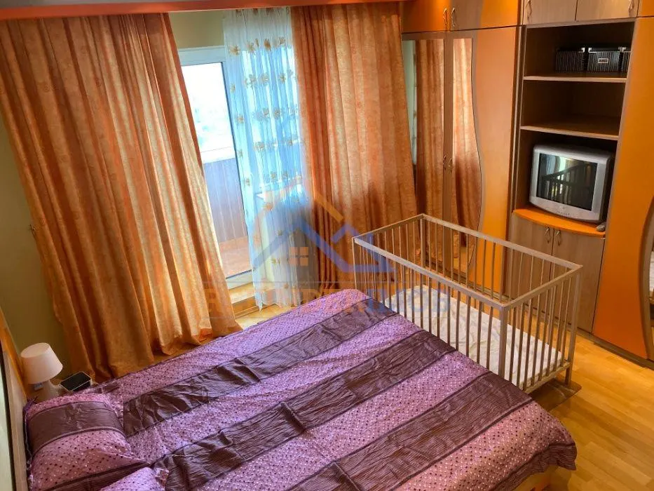 Apartament 3 camere de vanzare 13 Septembrie - foto 2