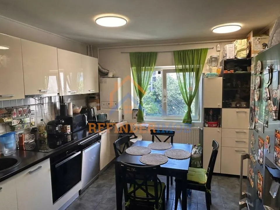 Vanzare apartament 3 camere, zona Drumul Sarii / Calea 13 Septembrie - foto 1